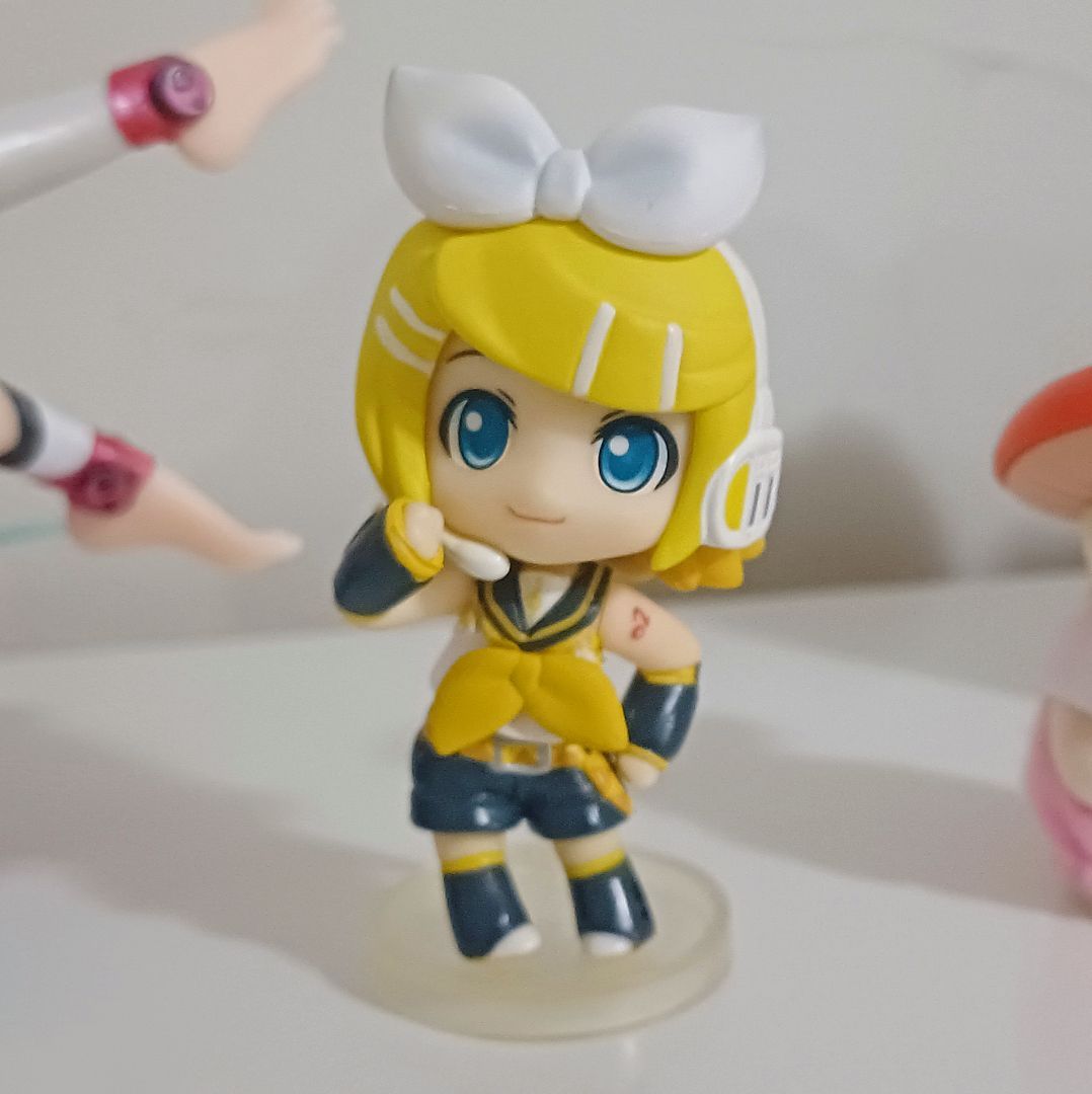 Gashapon Trading Figure Nendoroid Petit - Vocaloid - Bakemonogatari - Fate (Good Smile Company).jpg